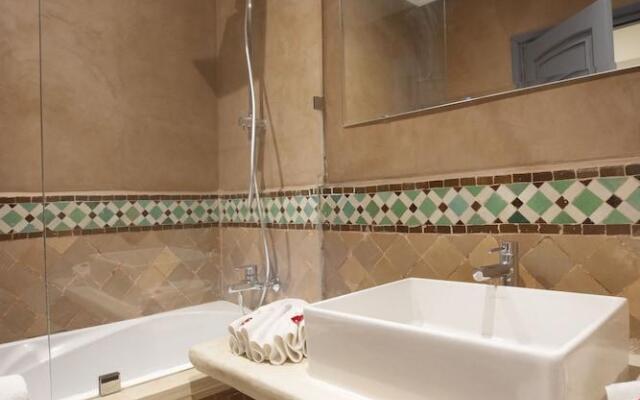 Malaya Suites & Villas