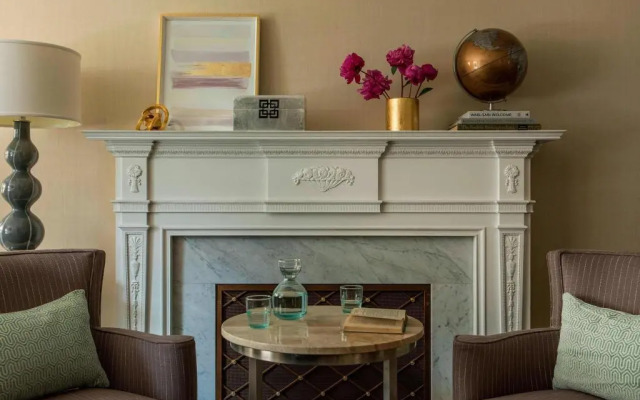 The Mayflower Hotel, Autograph Collection