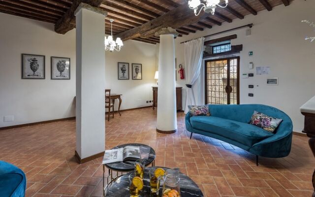 Villa Le Tornaie 14 Emma Villas