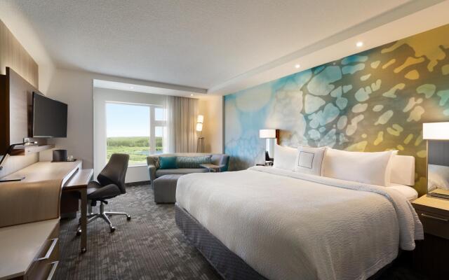 Courtyard by Marriott Oshawa