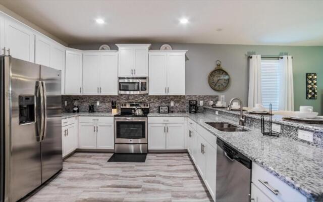 1411 Rolling Fairway Drive