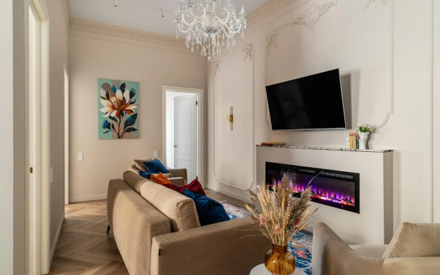 Buyart Apartments (Байарт Апартментс) на набережной реки Фонтанки