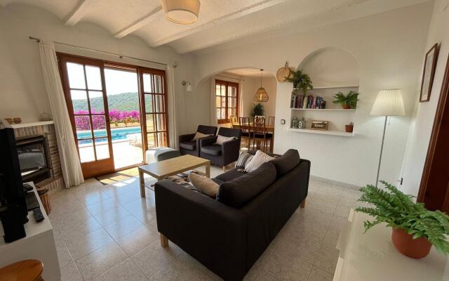 Beautiful holiday home in Calonge with private pool