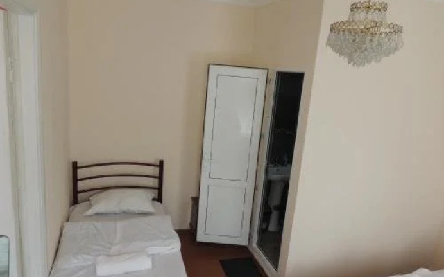 Taliko Guest House