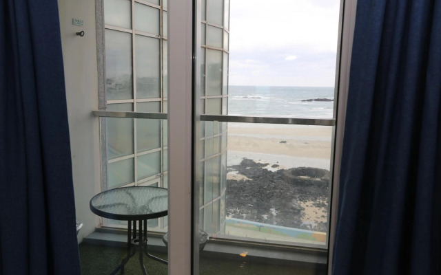 Hamdeok Beach Stay Jeju