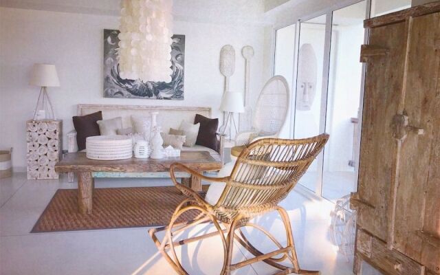 Pineapple Lazy Beach Villa