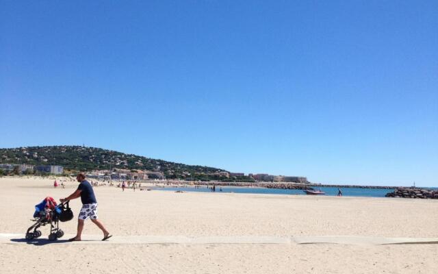 Appartement Sète, 2 pièces, 6 personnes - FR-1-338-63