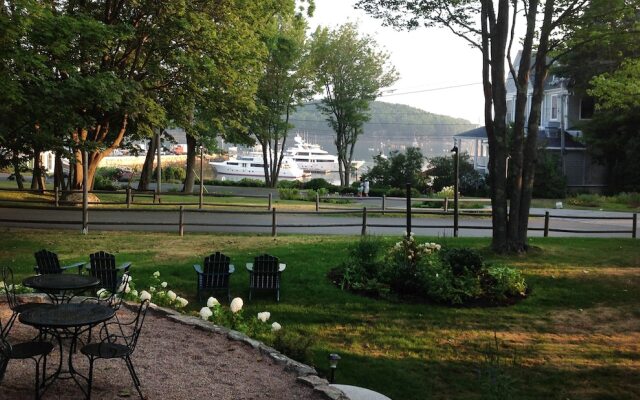 Bass Cottage & Ullikana