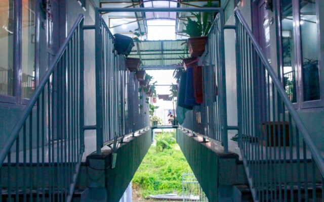 Kozi Kost Paviliun
