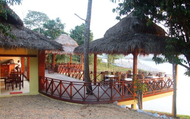 Sanctuary Nam Ngum Beach Resort