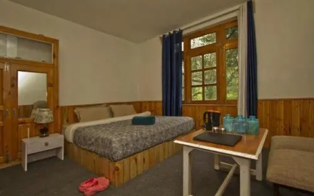 Sashas Hotel