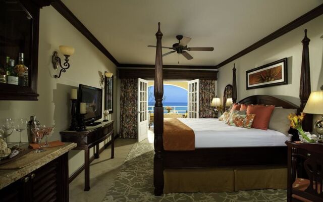Sandals Inn All Inclusive Couples Only