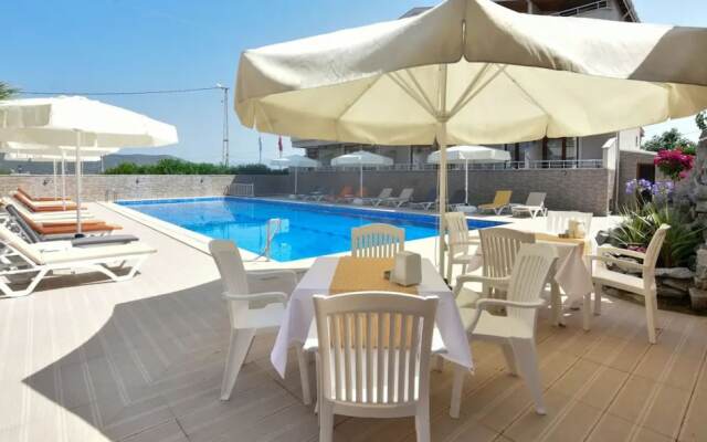 Altinkum Tatil Konaklari