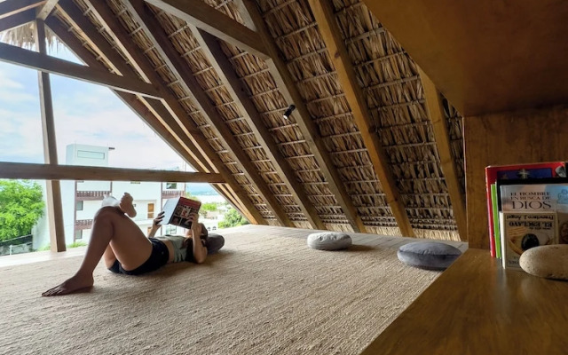 Casa Borka LUXURY FULLY FURNISHED BEACH CONDOS WITH POOL