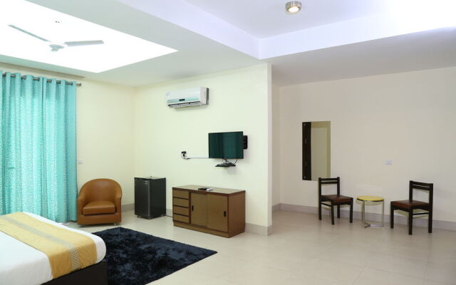 FabHotel Mayarch Sushant Lok