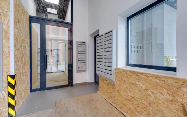 Happy People на бульваре Эйнштейна 5