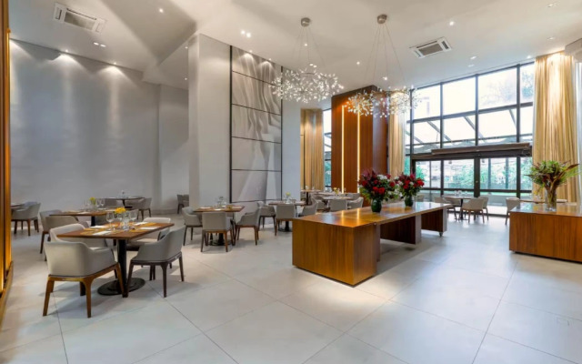 Wyndham Sao Paulo Ibirapuera Convention Plaza Hotel