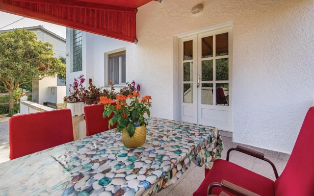 Beautiful Home in Kampor With Wifi and 2 Bedrooms