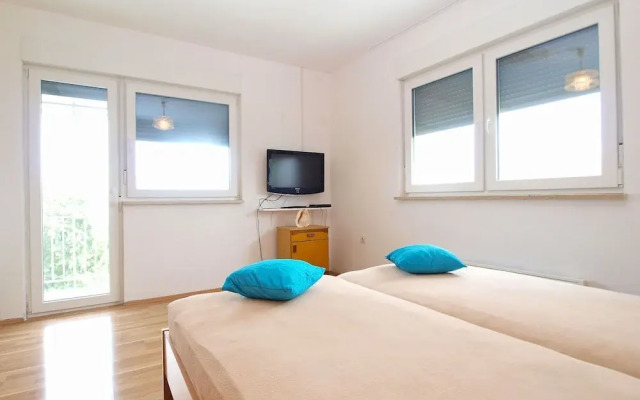 Apartment 1432