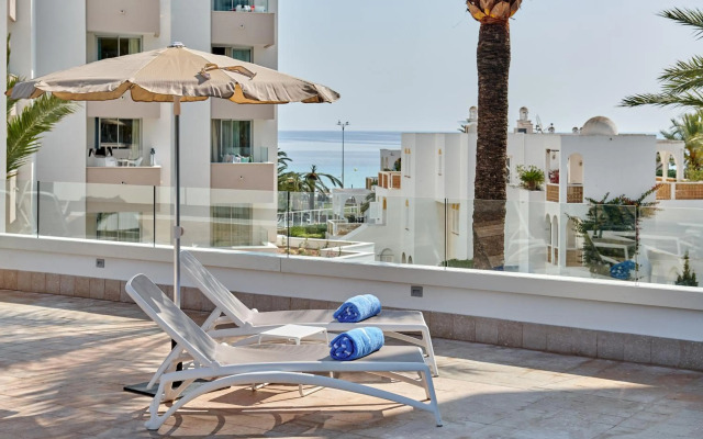 Hipotels Bahía Grande Aparthotel