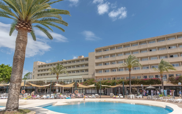 Hotel Club Cala Romani