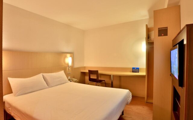 Ibis Hangzhou Nansong Yujie