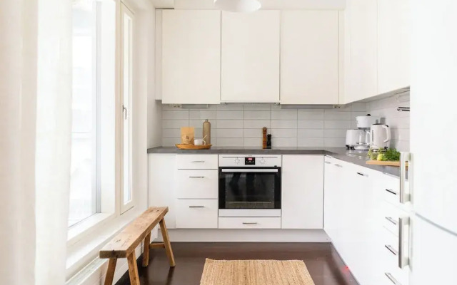1br with Private Sauna and Balcony