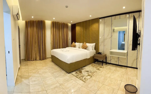 Adeloo Suites