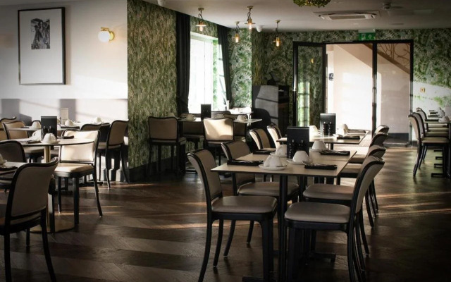 The Comet London Hatfield