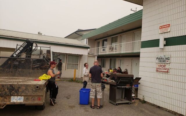 Caravan Motel