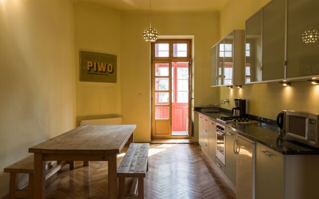 Stanislas Apartment