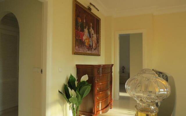 Spacious 700m2 villa, Golfers paradise.