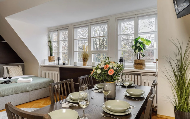 Lumina 2-level charming apart