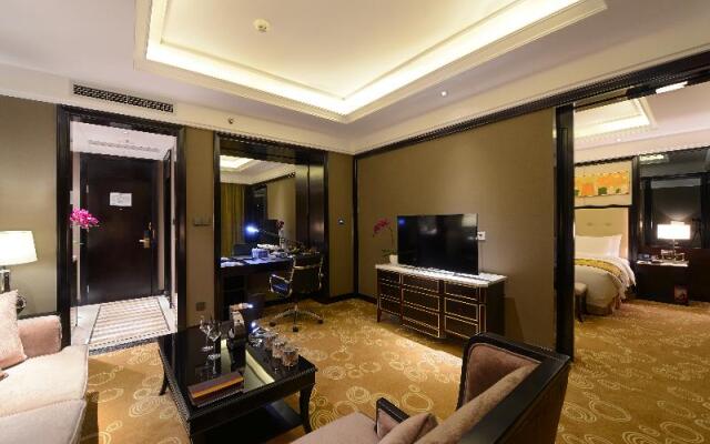 Days Inn and Suites Chengdu Dading
