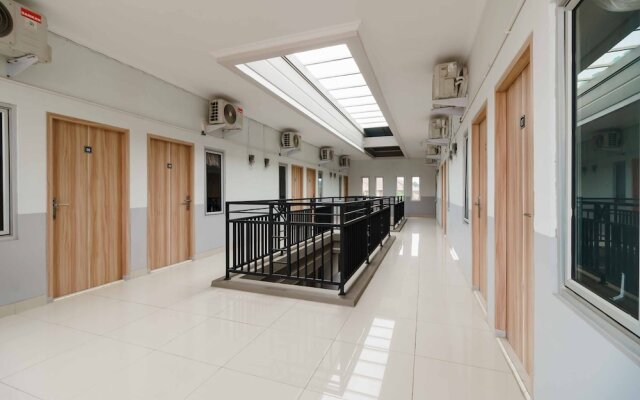 RedDoorz Syariah near Stasiun LRT Bumi Sriwijaya