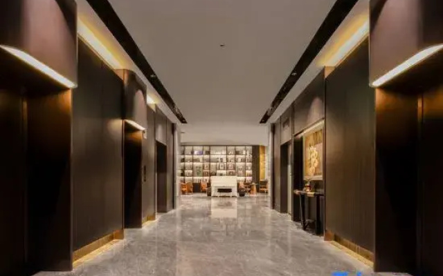Madison Hotel Tianjin Dongli Huicheng Square