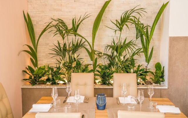 Golden Hotel & Apartments