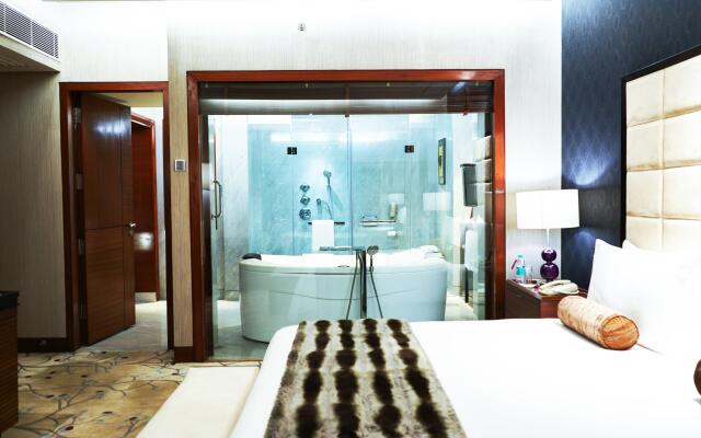 Crowne Plaza Hotel Gurgaon by IHG
