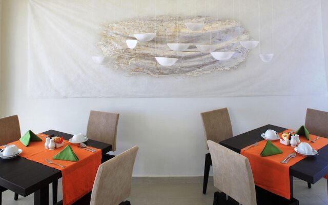 Charming Villa in Paros with Swimming Pool