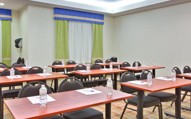 Holiday Inn Express Hotel & Suites Edmonton South by IHG