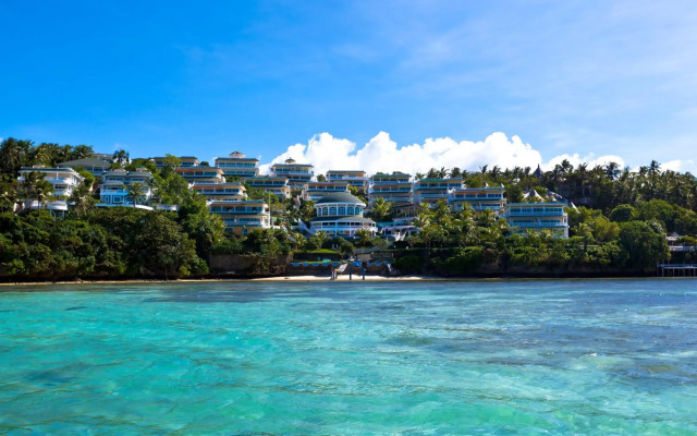 Monaco Suites de Boracay Hotel