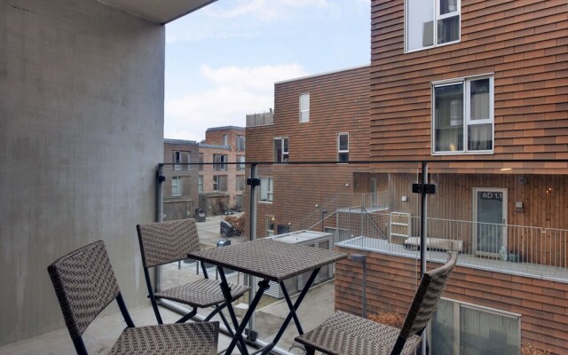 Modern Three-bedroom Apartment Next to Royal Arena and Copenhagen Airport