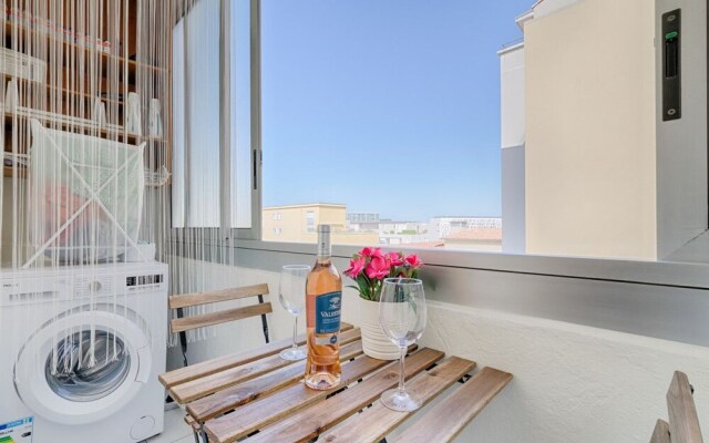 Bright Apartment in the Heart of Joliette