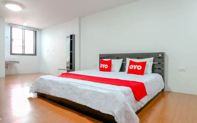 The Palm Apartment by OYO Rooms