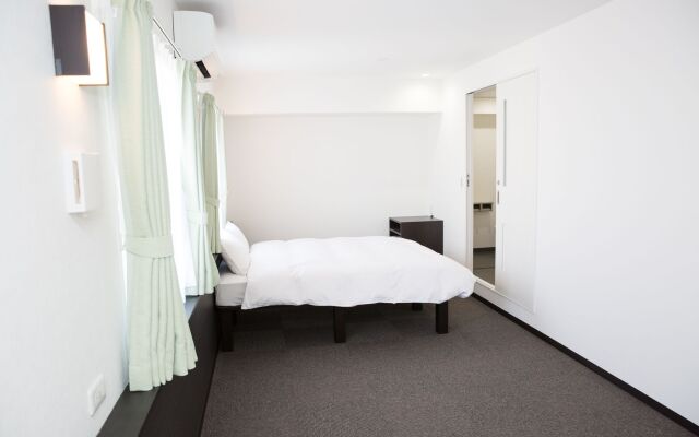 Universal Hotel Reborn