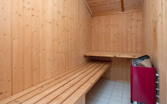 8 Person Holiday Home in Vaeggerlose-by Traum