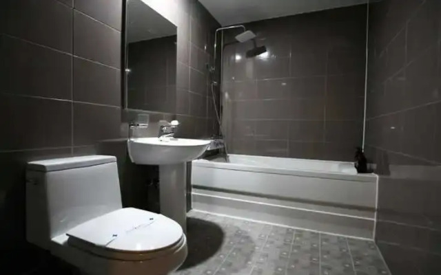 Daejeon Yuseong Nine Hotel