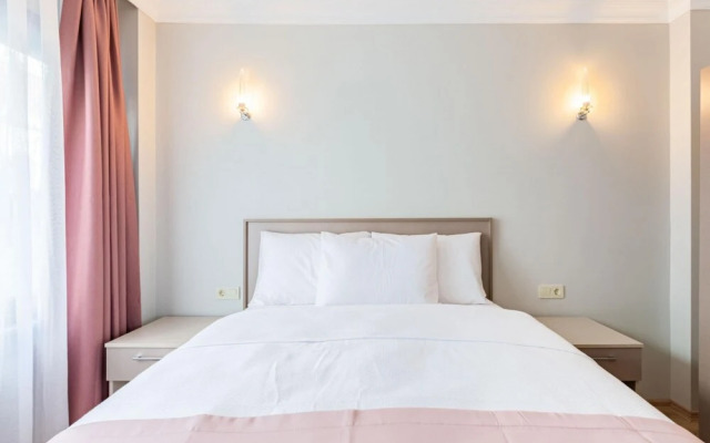 Lovely Central Flat Near Metro Station in Sisli