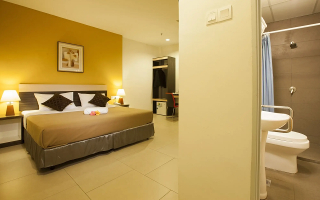 Leo Express Hotel