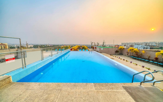 Holiday Inn Kolkata Airport by IHG